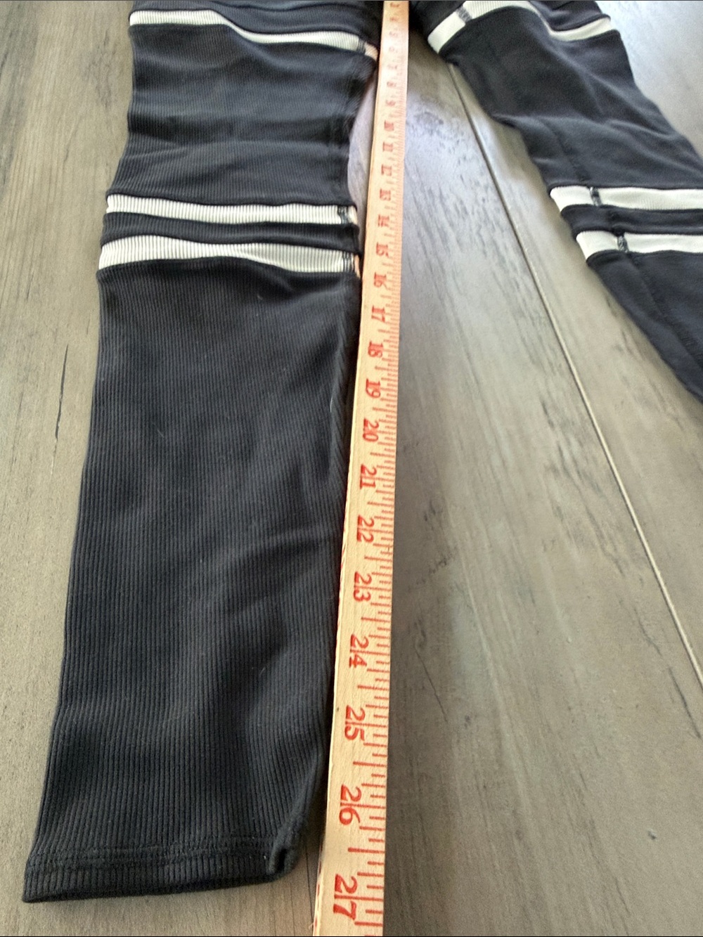Alo Medium Ribbed Black Leggings with White Striped Knee Details - Picture 7 of 11